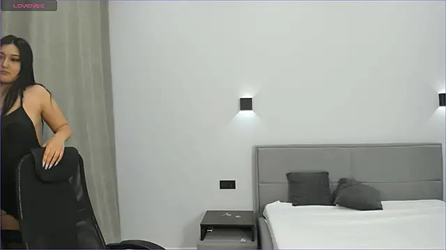 Snapshot of Yunamini chatting on 3, 11, 2025 Yunamini online show from 3, 11, 2025