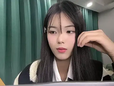 Snapshot of Angela-172 chatting on 3, 11, 2025 Angela-172 online show from 3, 11, 2025