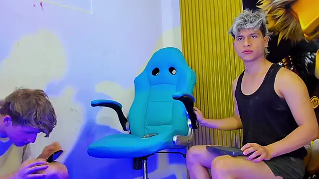 Snapshot of Hot_guys_sex3_ chatting on 2, 11, 2025 Hot guys sex3  online show from 2, 11, 2025