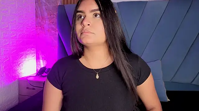 Snapshot of amarahanks1 chatting on 16, 11, 2025 amarahanks1 online show from 16, 11, 2025