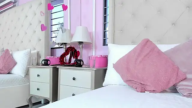 scarlett leblanc  online show from 21, 3, 2026