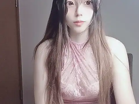 Snapshot of JuliaNoir chatting on 1, 11, 2025 JuliaNoir online show from 1, 11, 2025