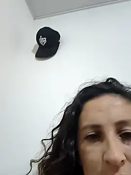 sany gomez online show from 4, 4, 2026