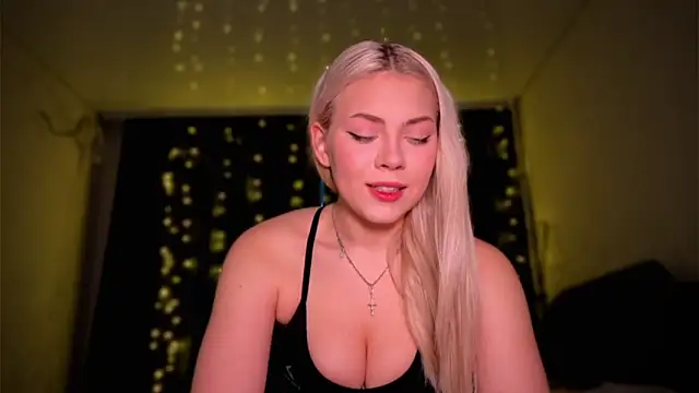 alisaoceaneeyes online show from 12, 11, 2025