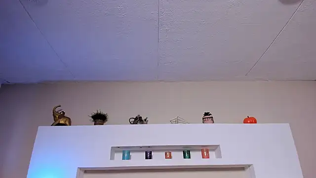 Snapshot of Sophie_Russell_ chatting on 16, 11, 2025 Sophie Russell online show from 16, 11, 2025