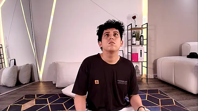 Snapshot of DamianVice chatting on 13, 11, 2025 DamianVice online show from 13, 11, 2025