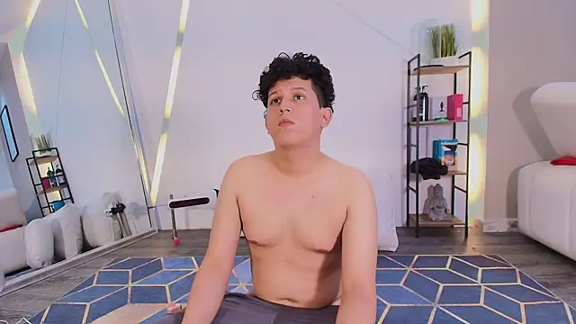 Snapshot of DamianVice chatting on 17, 12, 2025 DamianVice online show from 17, 12, 2025