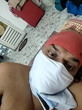 Snapshot of Real_lover_boy chatting on 30, 10, 2025 Real lover boy online show from 30, 10, 2025