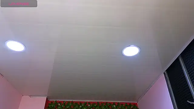 malen fitnessmilf online show from 4, 4, 2026