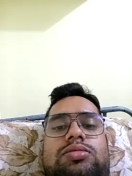 Snapshot of unknownman697856 chatting on 31, 10, 2025 unknownman697856 online show from 31, 10, 2025