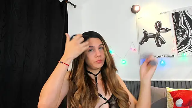 Cloe Bonne online show from 17, 12, 2025