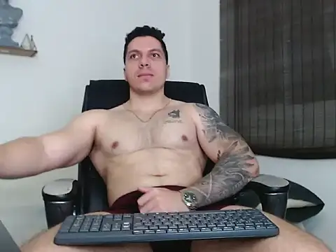 Noah Swagger  online show from 18, 11, 2025