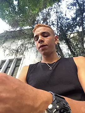 Snapshot of Dylams_maja chatting on 4, 12, 2025 Dylams maja online show from 4, 12, 2025