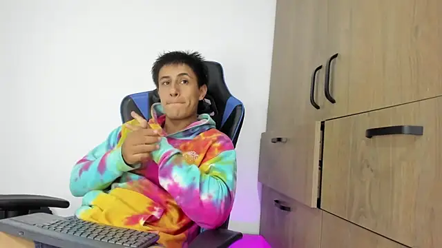 dorman boy online show from 22, 11, 2025