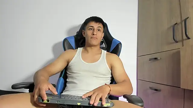 dorman boy online show from 10, 2, 2026