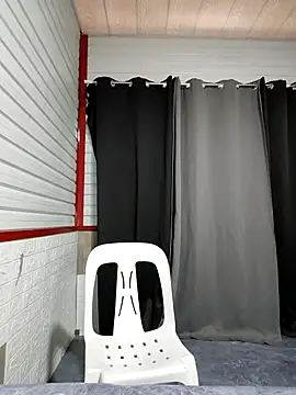 Snapshot of xwildflowerx chatting on 10, 11, 2025 xwildflowerx online show from 10, 11, 2025