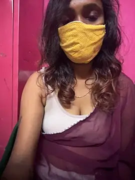 Snapshot of Queen-dhivya chatting on 14, 11, 2025 Queen-dhivya online show from 14, 11, 2025