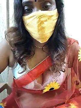 Snapshot of Queen-dhivya chatting on 3, 12, 2025 Queen-dhivya online show from 3, 12, 2025