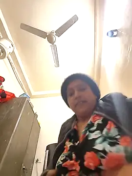 Snapshot of Hot-Sana2 chatting on 5, 12, 2025 Hot-Sana2 online show from 5, 12, 2025