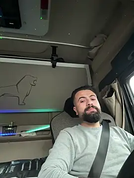 Snapshot of JanSy0 chatting on 20, 12, 2025 JanSy0 online show from 20, 12, 2025