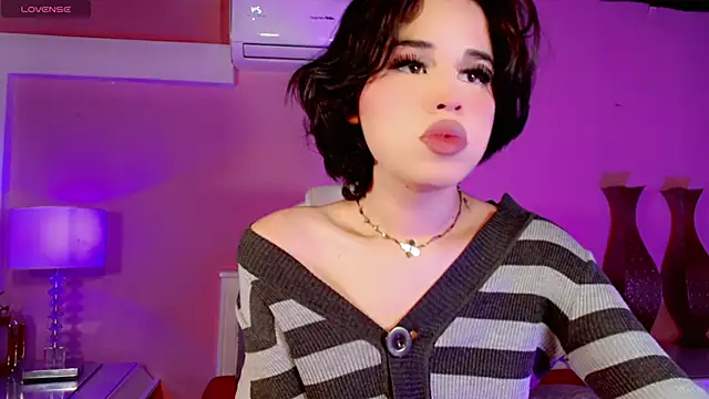 Snapshot of ClaudiaSophia chatting on 24, 11, 2025 ClaudiaSophia online show from 24, 11, 2025