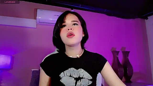 Snapshot of ClaudiaSophia chatting on 3, 12, 2025 ClaudiaSophia online show from 3, 12, 2025