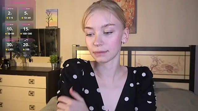 ShanelTunon online show from 19, 11, 2025