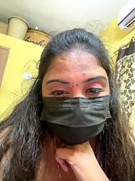 Snapshot of Tamil_Hot_Varshu chatting on 17, 12, 2025 Tamil Hot Varshu online show from 17, 12, 2025