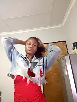 Snapshot of XBarbieDoll8 chatting on 31, 10, 2025 XBarbieDoll8 online show from 31, 10, 2025