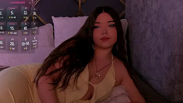 Snapshot of NaomiAster chatting on 19, 6, 2026 NaomiAster online show from 19, 6, 2026