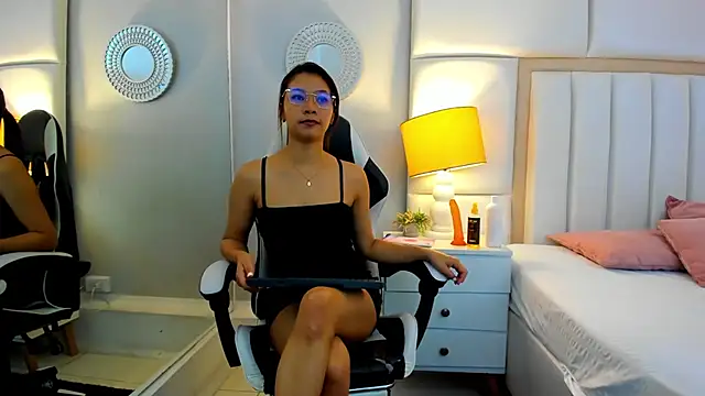 Snapshot of BriannaRivera chatting on 15, 12, 2025 BriannaRivera online show from 15, 12, 2025