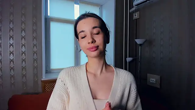 Snapshot of JacalynSchreiber chatting on 9, 11, 2025 JacalynSchreiber online show from 9, 11, 2025