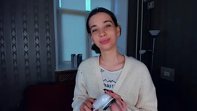 Snapshot of JacalynSchreiber chatting on 11, 11, 2025 JacalynSchreiber online show from 11, 11, 2025