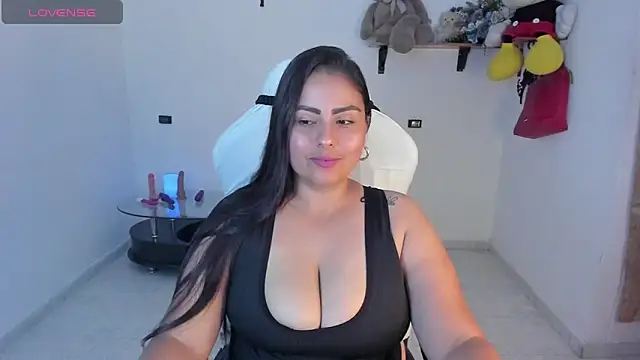 Snapshot of Valery_stuart chatting on 10, 11, 2025 Valery stuart online show from 10, 11, 2025