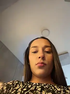 Brunettecollins05 online show from 20, 5, 2026
