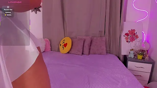 alanaa gomezz online show from 18, 2, 2026