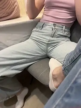 Snapshot of yourboy777 chatting on 3, 11, 2025 yourboy777 online show from 3, 11, 2025