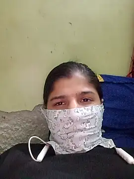 Snapshot of Hot__cute001 chatting on 3, 11, 2025 Hot cute001 online show from 3, 11, 2025