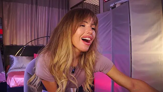 Snapshot of Nikki__Amour chatting on 9, 1, 2026 Nikki Amour online show from 9, 1, 2026