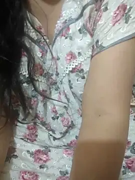 Snapshot of mouni499 chatting on 18, 5, 2026 mouni499 online show from 18, 5, 2026