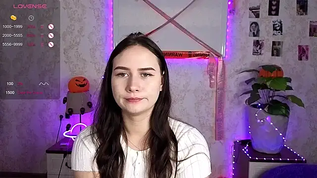 Snapshot of AvowedSky chatting on 7, 11, 2025 AvowedSky online show from 7, 11, 2025