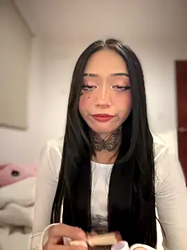 Snapshot of JIORYOvO chatting on 3, 11, 2025 JIORYOvO online show from 3, 11, 2025