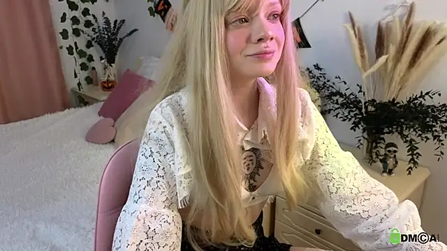 Snapshot of Freya_Heya chatting on 5, 11, 2025 Freya Heya online show from 5, 11, 2025