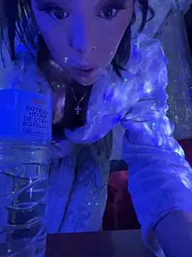 jamillydcastro online show from 28, 11, 2025