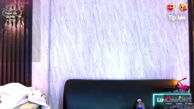 CriisBrown  online show from 14, 1, 2026