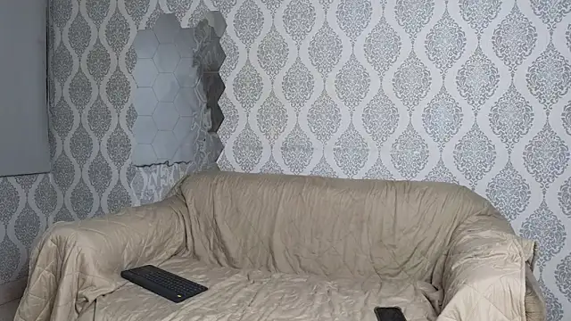 Boy savoy online show from 4, 12, 2025