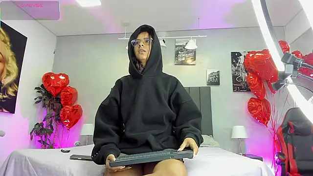 kendra london online show from 23, 2, 2026