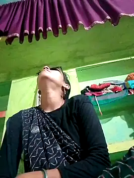 Snapshot of Sexy_monikah chatting on 14, 12, 2025 Sexy monikah online show from 14, 12, 2025