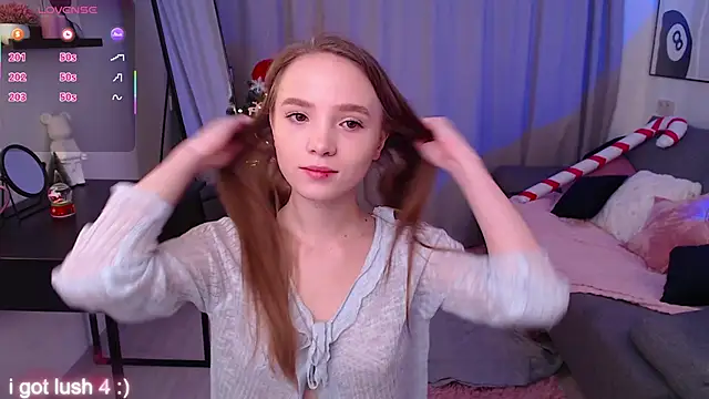 Snapshot of Adria_Arjona chatting on 18, 12, 2025 Adria Arjona online show from 18, 12, 2025