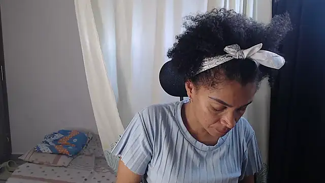 shayna cute online show from 15, 1, 2025